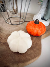 Charger l'image dans la galerie, Bougie petit citrouille blanche / Parfum au choix
