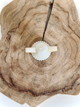 Charger l'image dans la galerie, Bougie Ange - Parfum orchidée