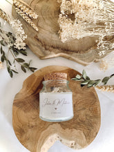 Charger l'image dans la galerie, Pré-commande de Bougies Florales parfumées avec couvercle en liège - grand format - Lot de 10 - Personnalisable