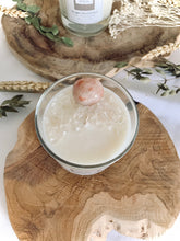 Charger l'image dans la galerie, Bougie Lithothérapie Joie - Pierre de Soleil / Parfum Muguet