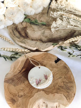 Charger l'image dans la galerie, Pré-commande de Suspension de cire parfumée fleuris - Lot 10 - Personnalisable